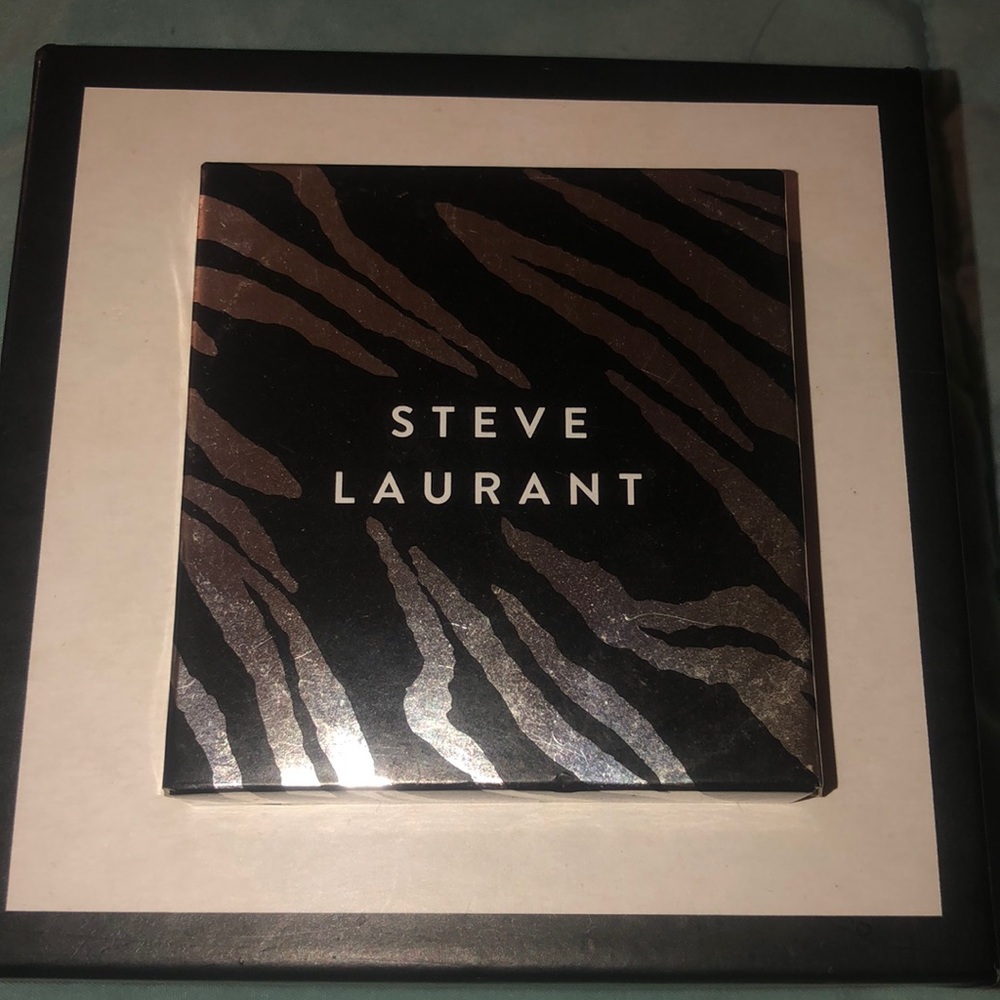 Steve Laurent zebra eye pallet, beautiful nude colors. Brand new.